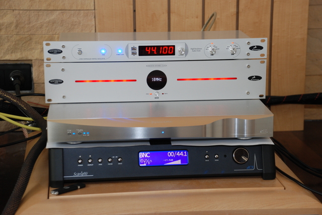 dCS Puccini U-Clock и Soulution 590