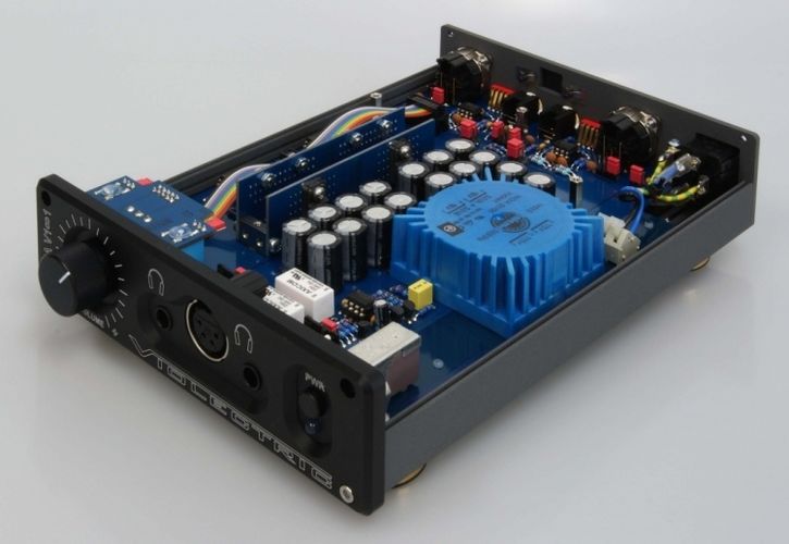 Усилитель для наушников Violectric V181