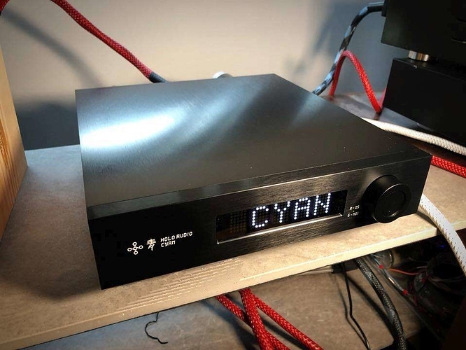 ЦАП Holo Cyan DSD edition